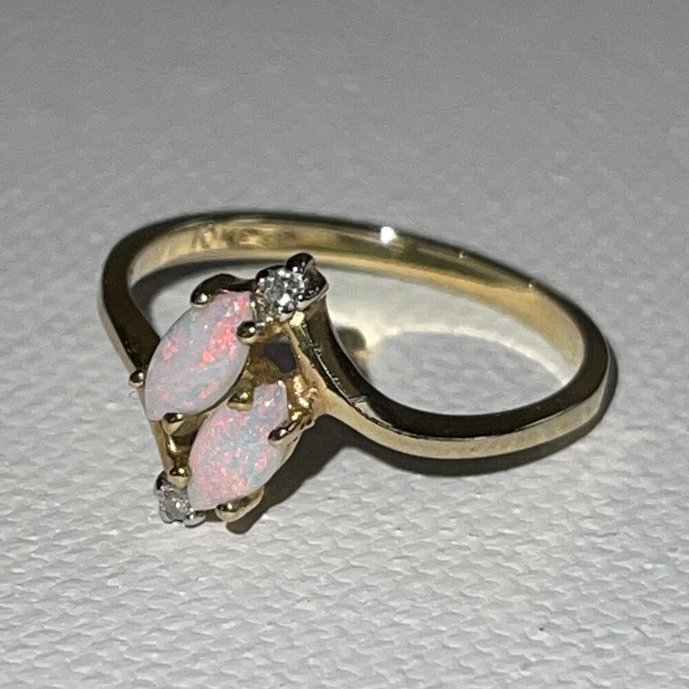 Dainty Opal Ring 10KP Yellow Gold